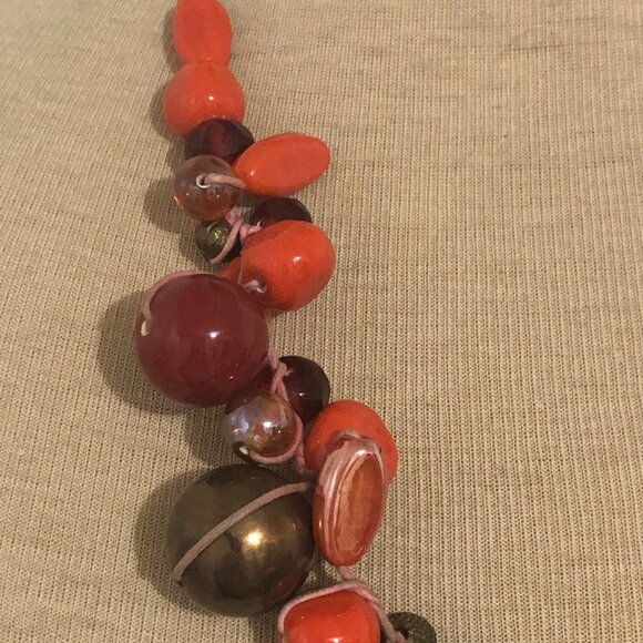Womens Orange Bead & Wood Chunk Necklace. - Picture 4 of 5